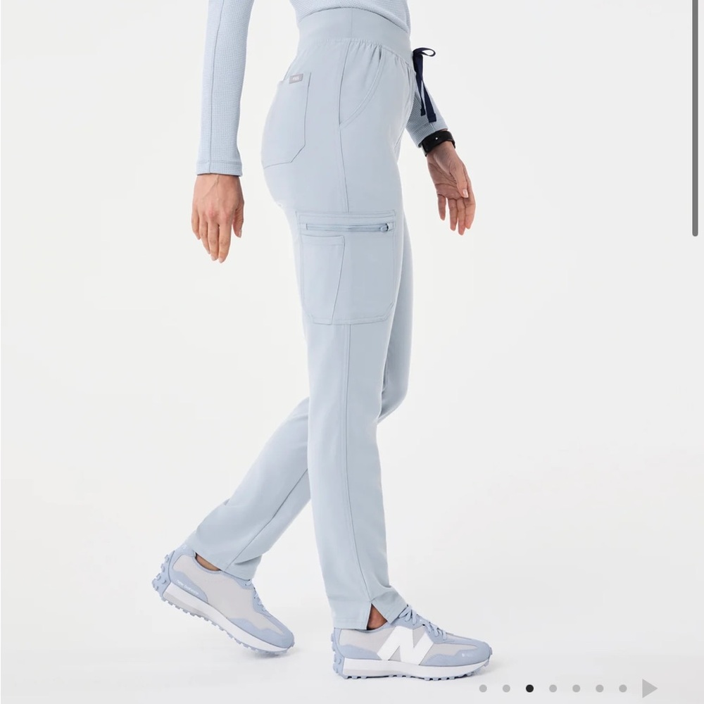Dusty blue figs Yola Skinny Scrub Pant